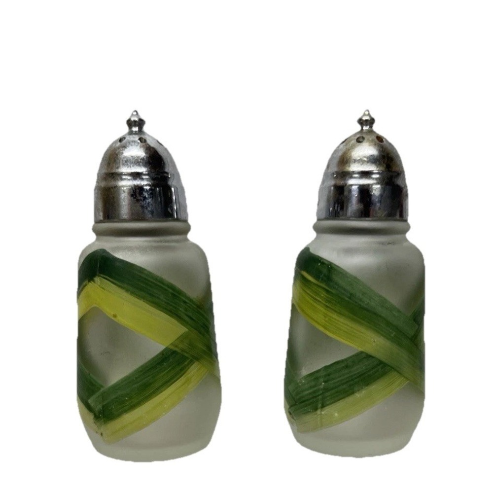Vintage Hazel Atlas Frosted‎ Glass Salt & Pepper Shakers Green Yellow Hand Paint